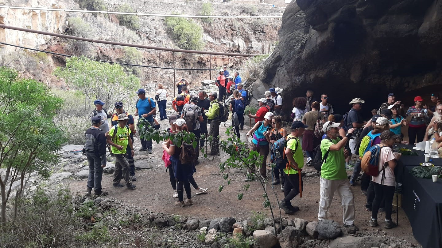 Cueva de Añaco Camino Viejo
